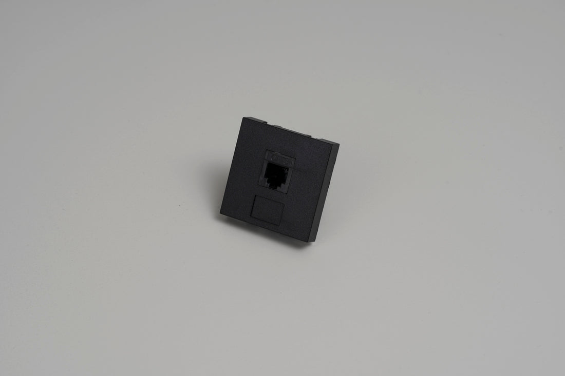 TELEFON KAT 3 MODUL / 45 MM / SORT