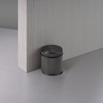 DØRSTOPPER / FRITSTÅENDE / GUN METAL
