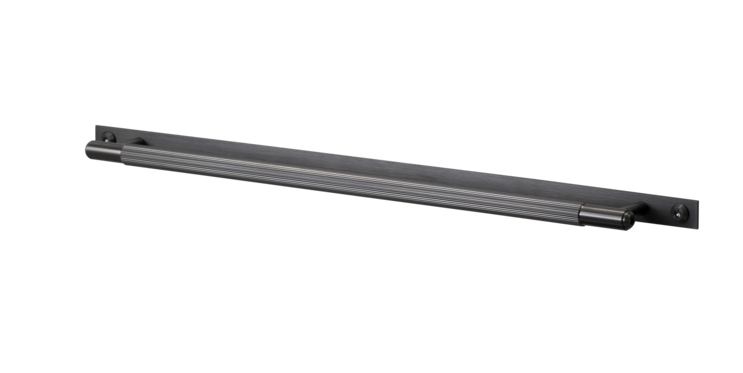 Linear pull bar plate - gunmetal