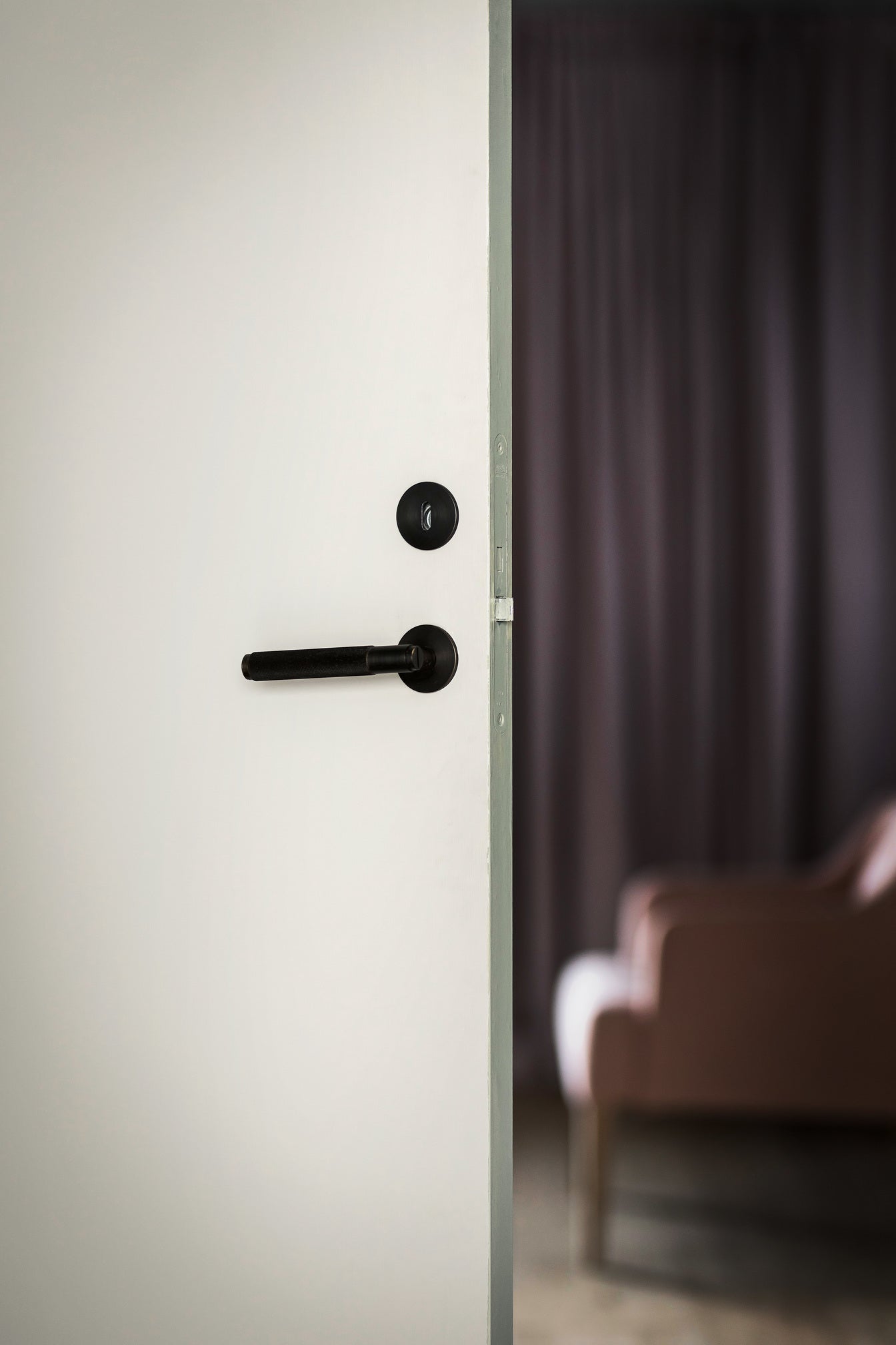EURO CYLINDER KEY ESCUTCHEON / BLACK