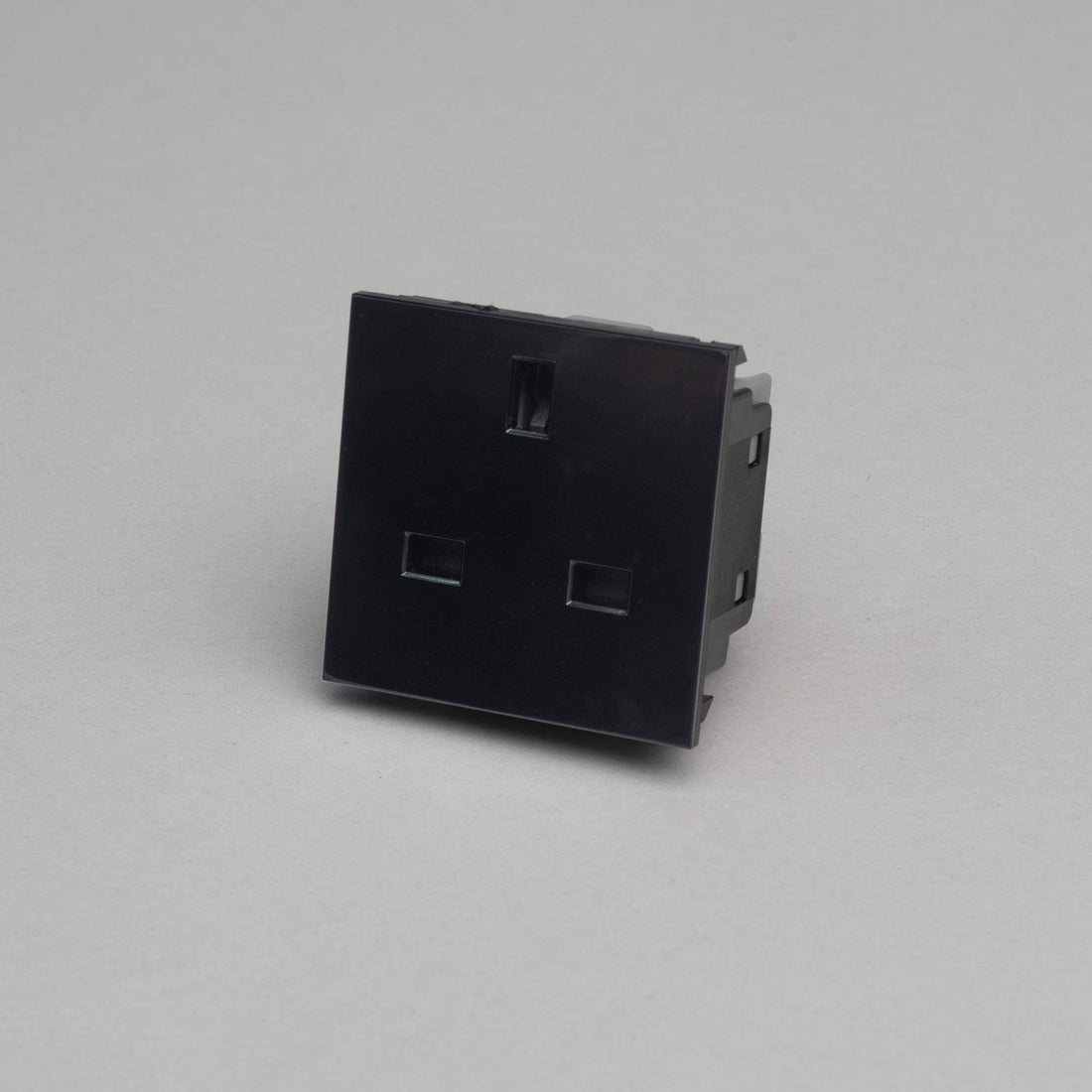 Buster + Punch 13A socket module / Type G / 50 mm in Black