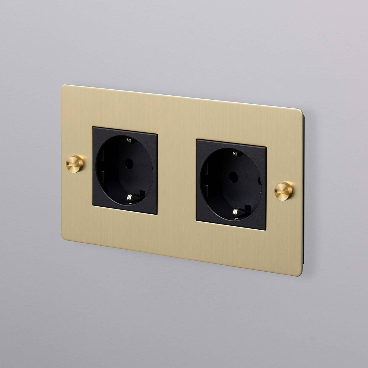 Buster + Punch eu 2g socket schuko type f non logo – Brass