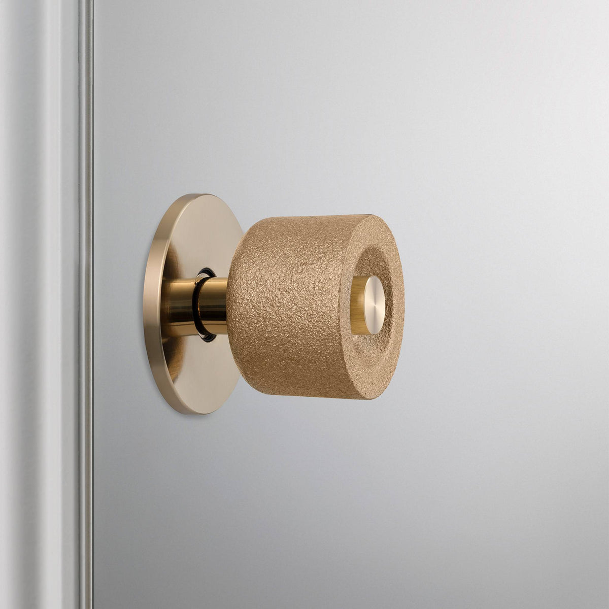 Buster + Punch door knob set / cast – brass