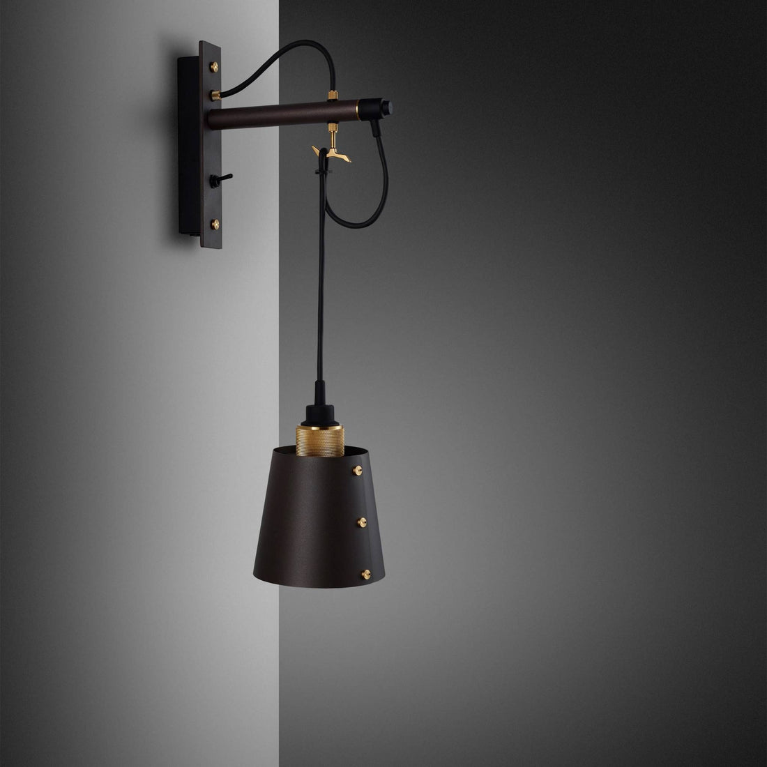 Buster + Punch Hooked Wall / Cross / Small / Graphite / Brass