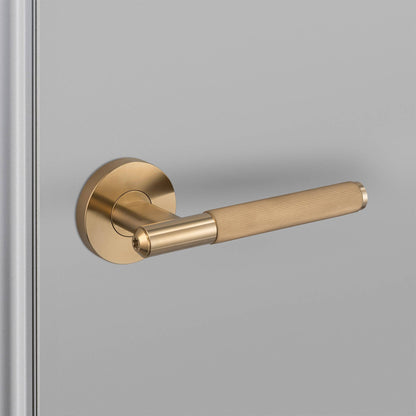 Buster + Punch door handle set / linear / swe / sprung – brass
