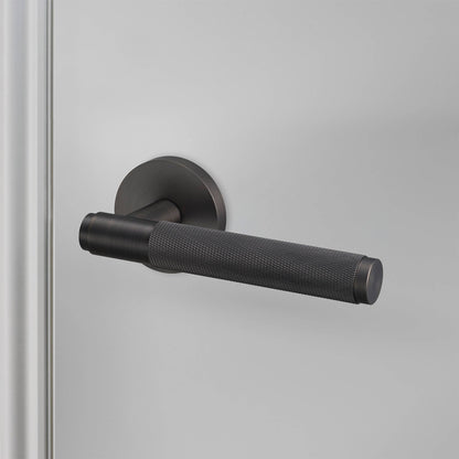 Buster + Punch door handle set / cross / swe / sprung – smoked bronze