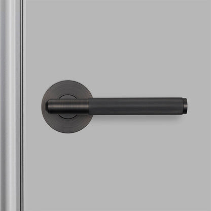 Buster + Punch door handle set / linear / swe / sprung – smoked bronze