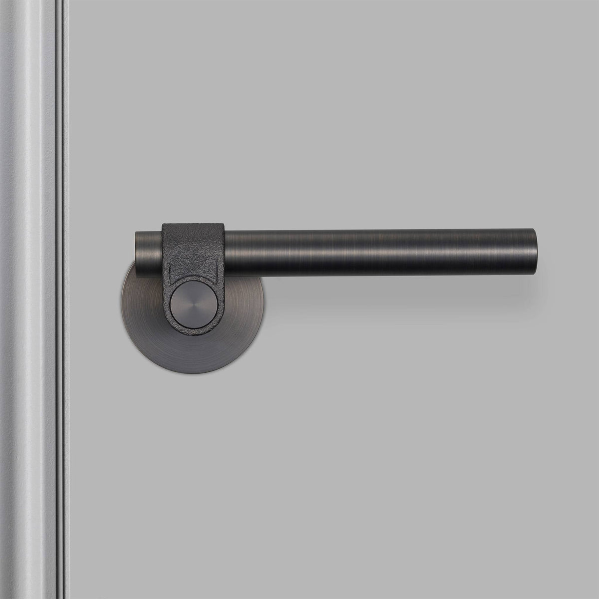 Buster + Punch door handle set / cast / swe / sprung – smoked bronze
