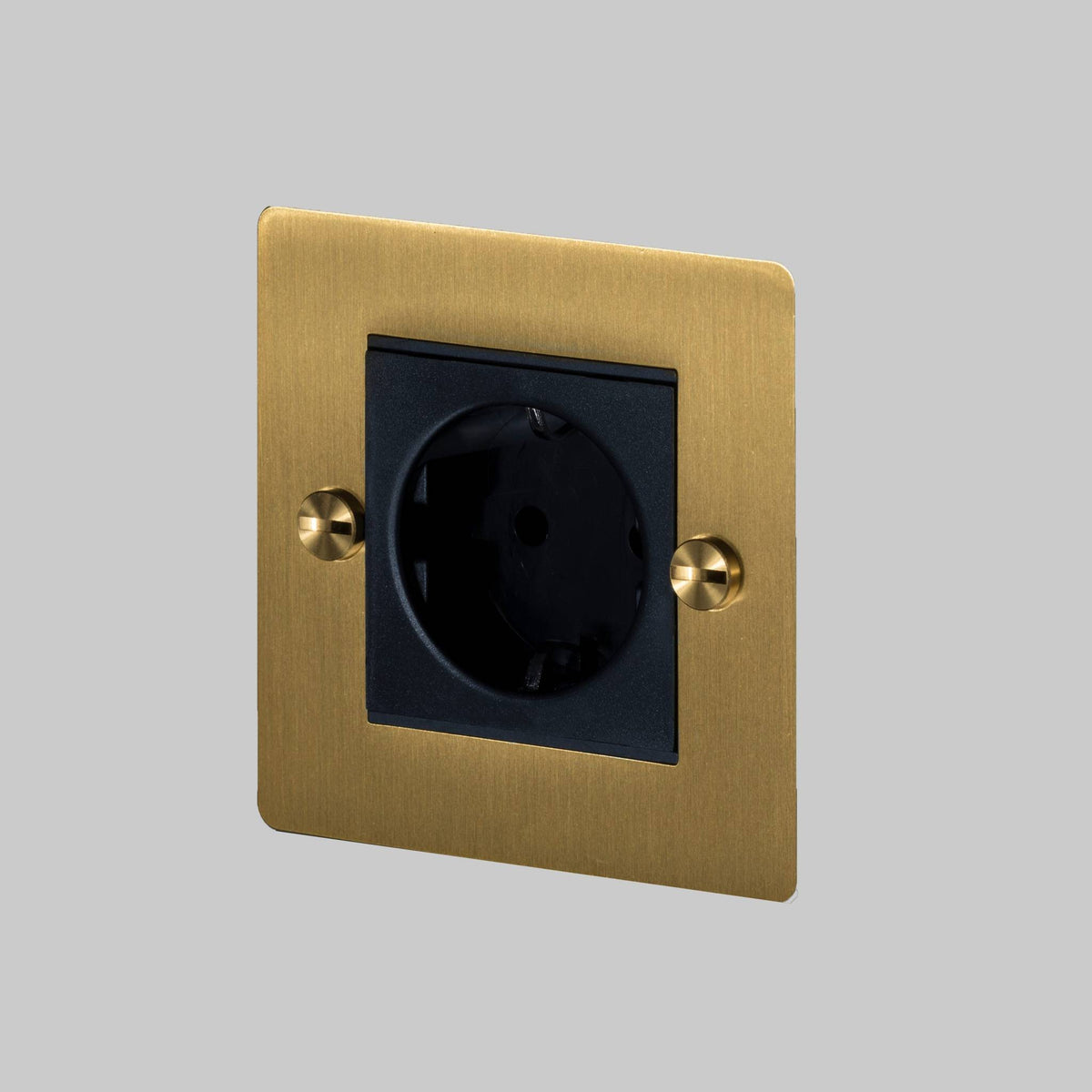 Buster + Punch 1g euro socket – Brass