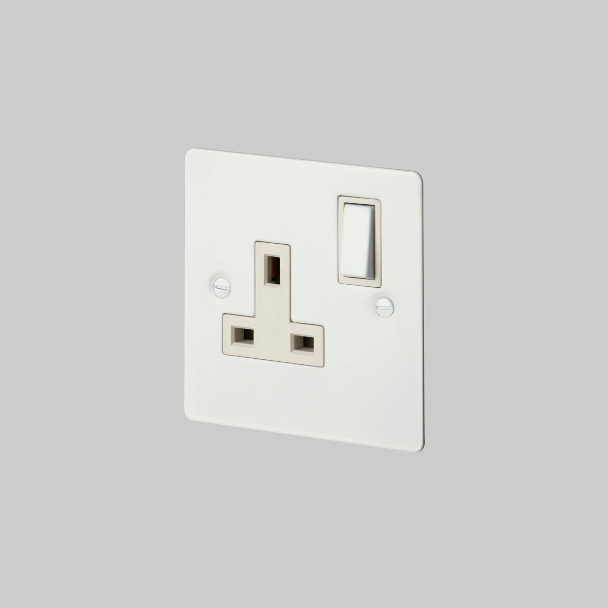 Buster + Punch 1g uk plug socket – White