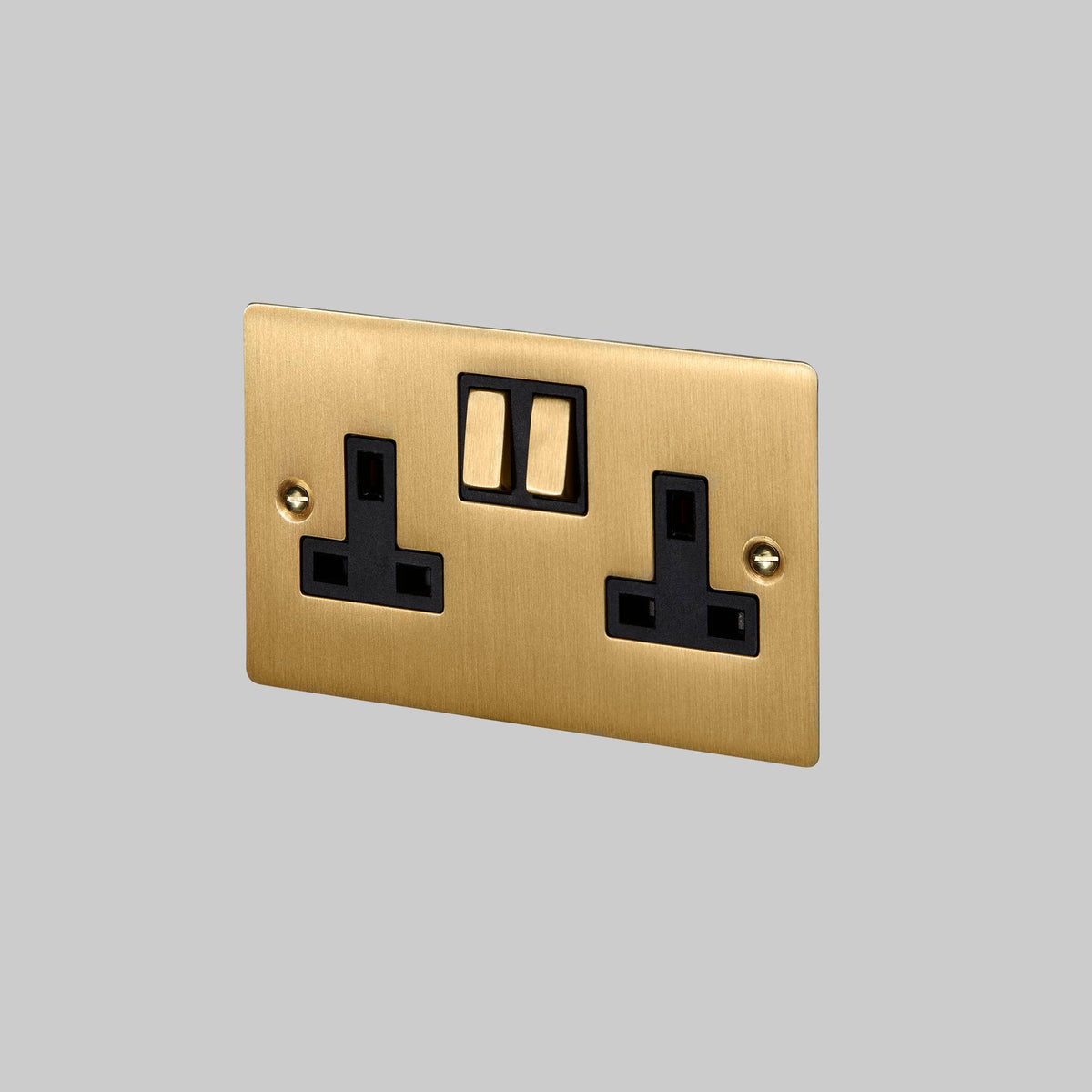 Buster + Punch 2g uk plug socket – Brass