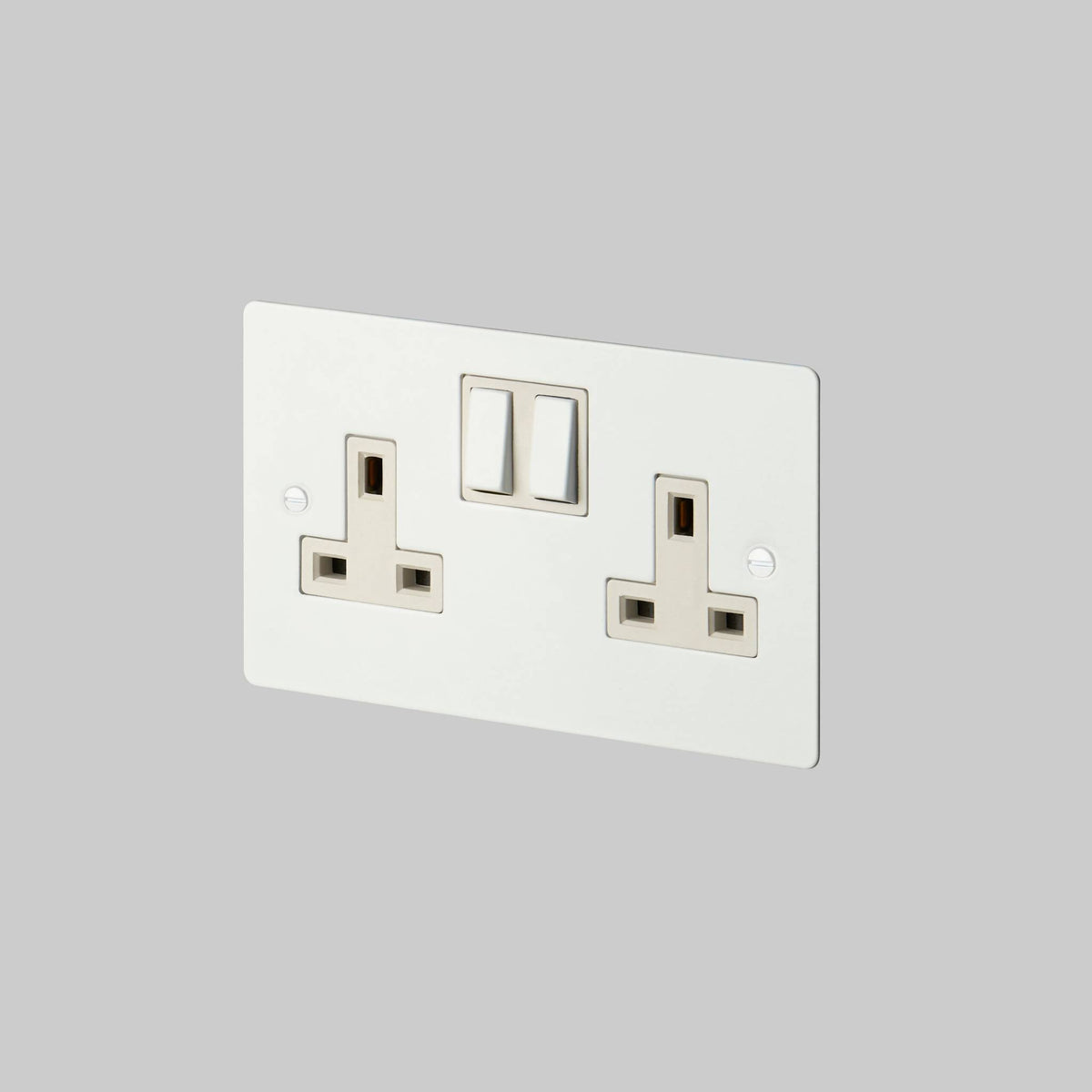 Buster + Punch 2g uk plug socket – White